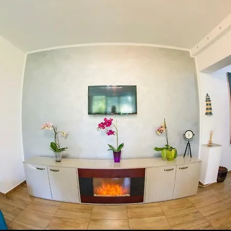Apartment Garden